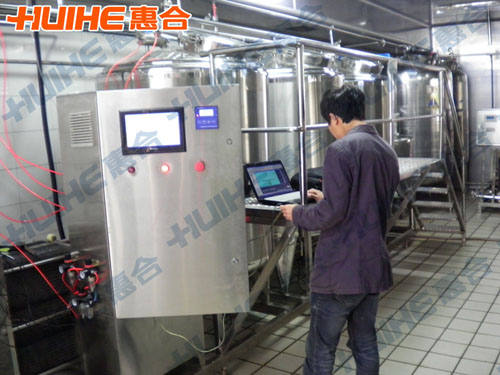 江蘇南通1500L全自動CIP清洗系統(tǒng)調試現(xiàn)場圖1