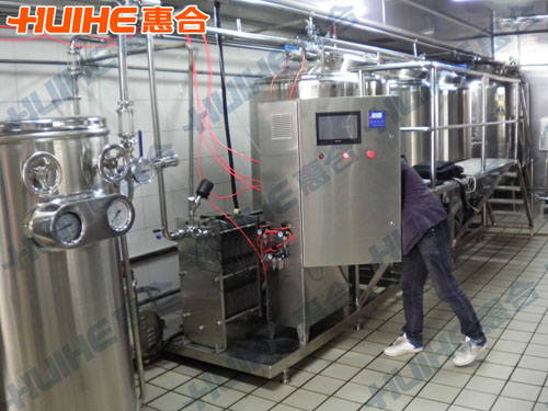 江蘇南通1500L全自動CIP清洗系統(tǒng)調試現(xiàn)場圖2